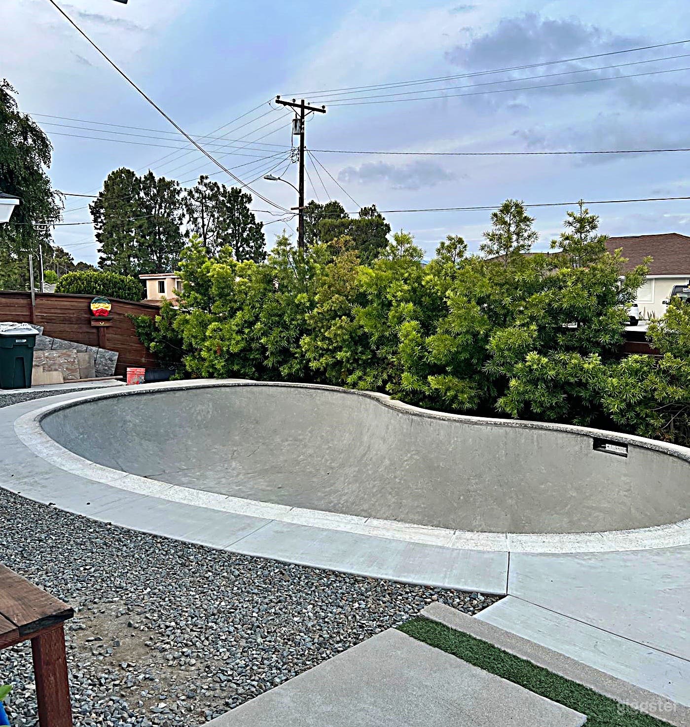 Skate Pool for Recreation and Shoots Photo 4