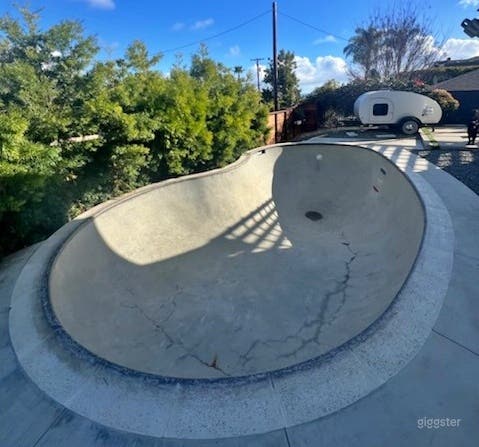 Skate Pool for Recreation and Shoots Photo 3