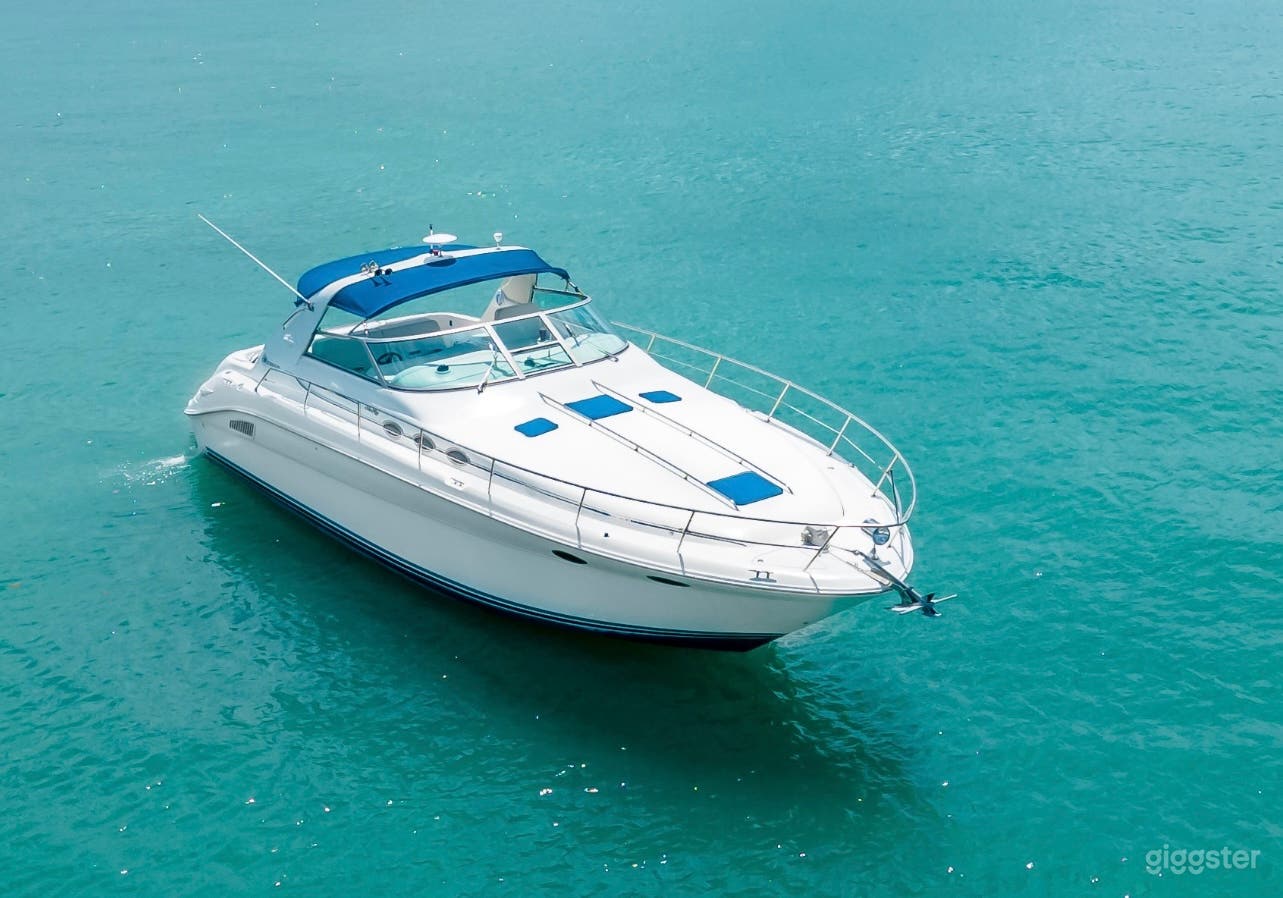 40' Yacht | QUEST Photo 3