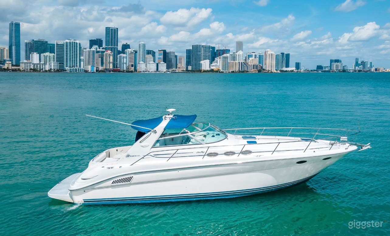40' Yacht | QUEST Photo 1