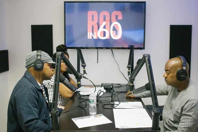  Podcast Room 