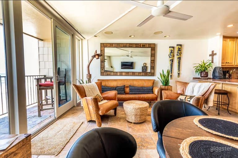  Stylish Modern House with Neutral Décor 