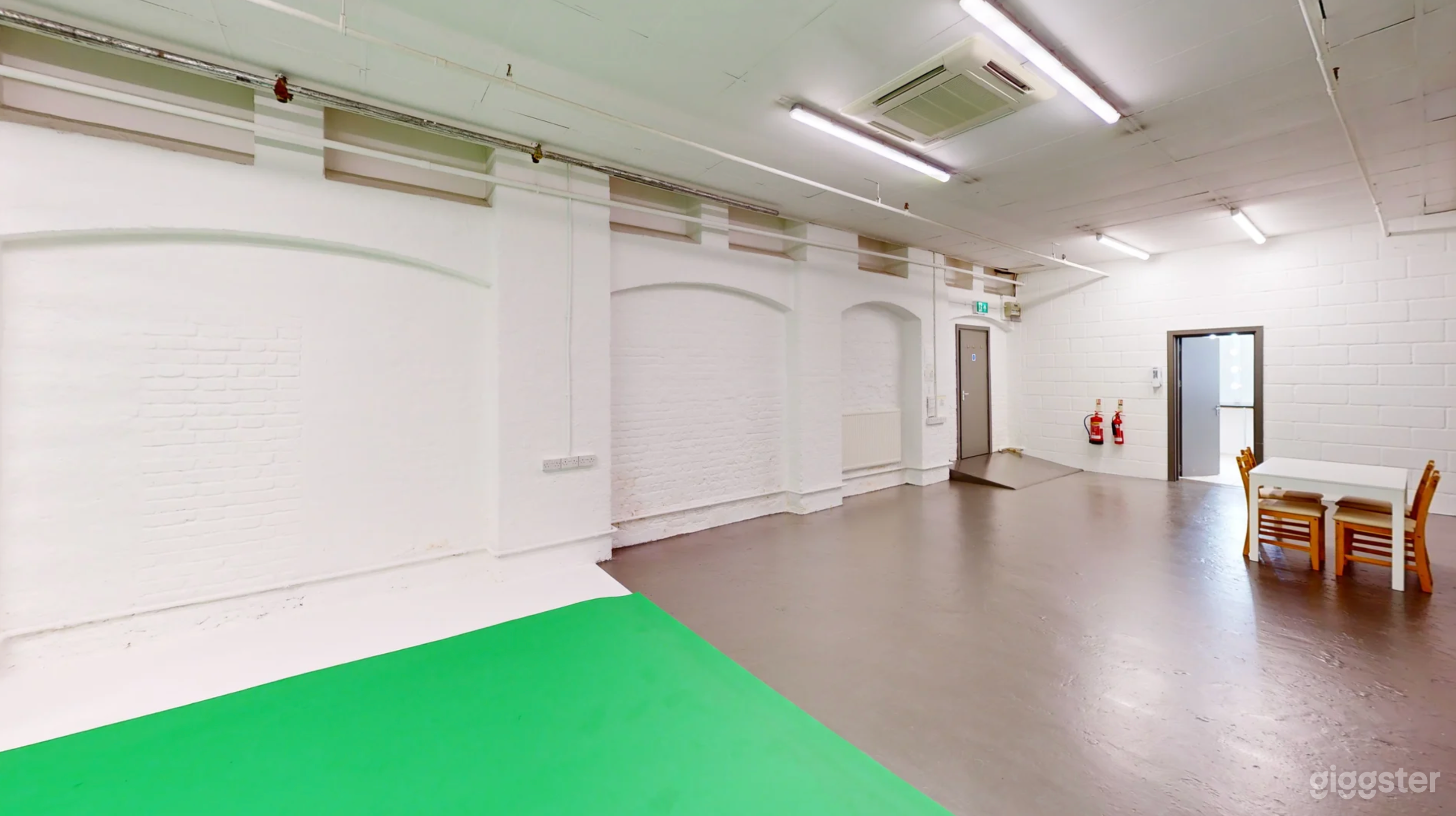 STUDIO 17 Green Screen Studio Photo 3