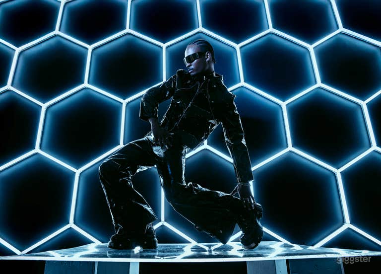  Amazing Photo/ Video Studio Downtown! Come Create! 