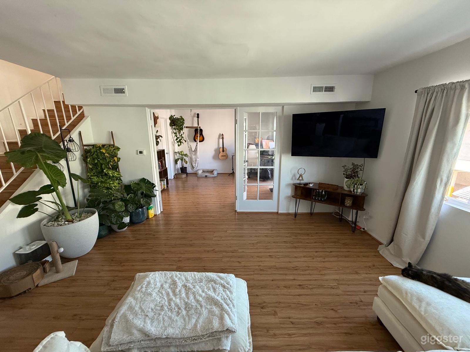 Your private set: Versatile and Sophisticate loft Photo 1