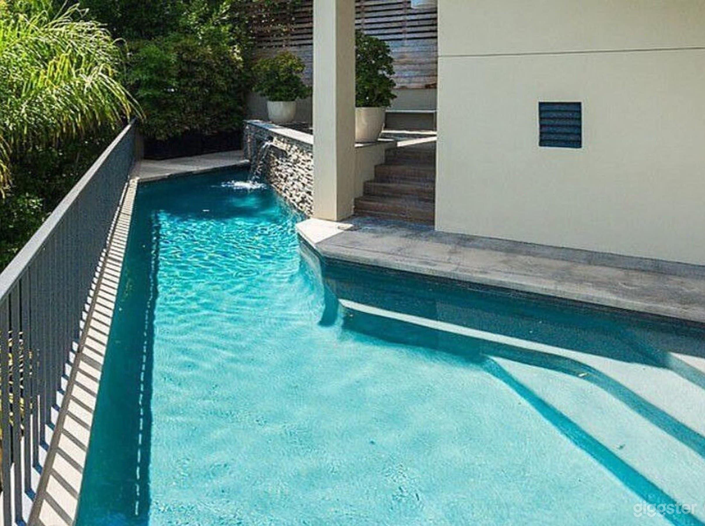 Refreshing Pool In Hollywood Hills Photo 3