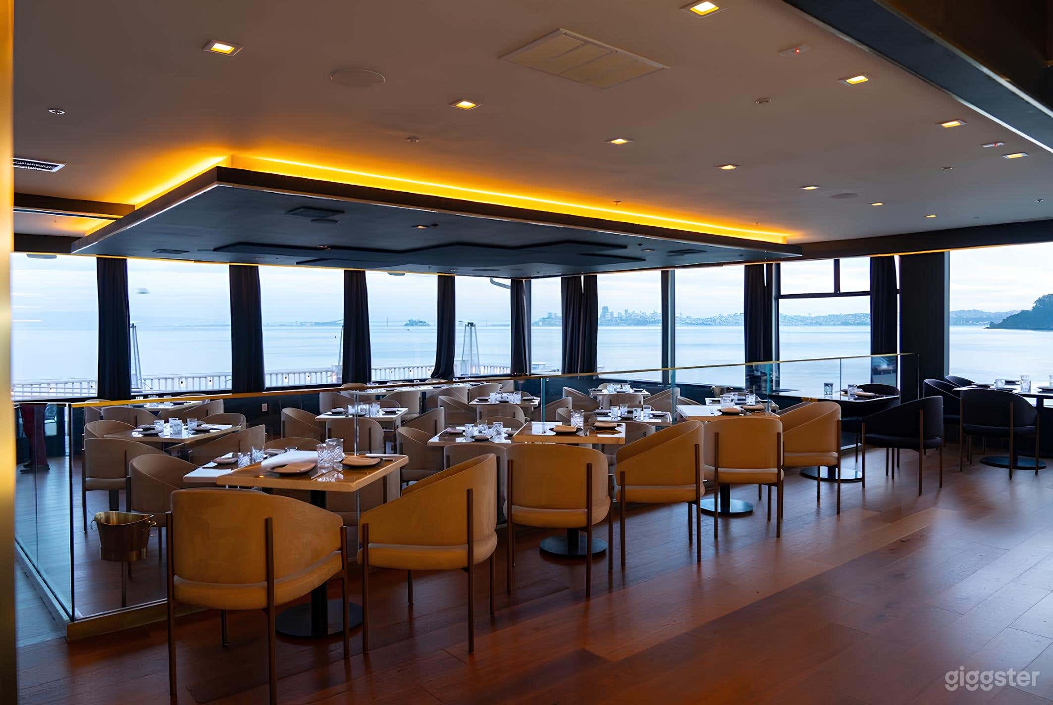 Restaurant with awe-inspiring views Photo 2