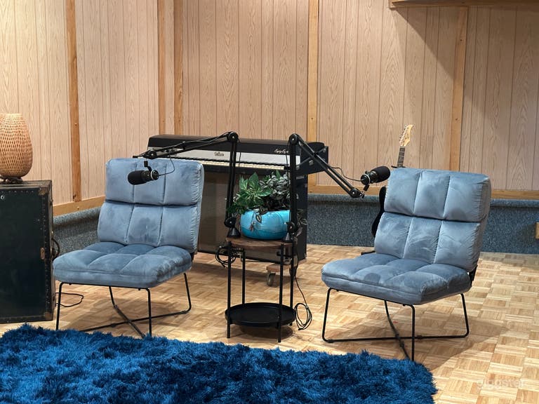  Two diety usb mics included! 