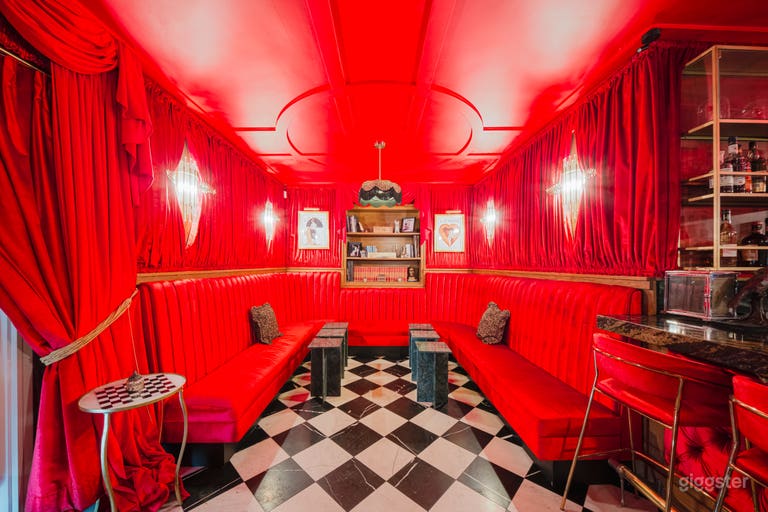  FLORAL FANTASY IN WEST HOLLYWOOD 