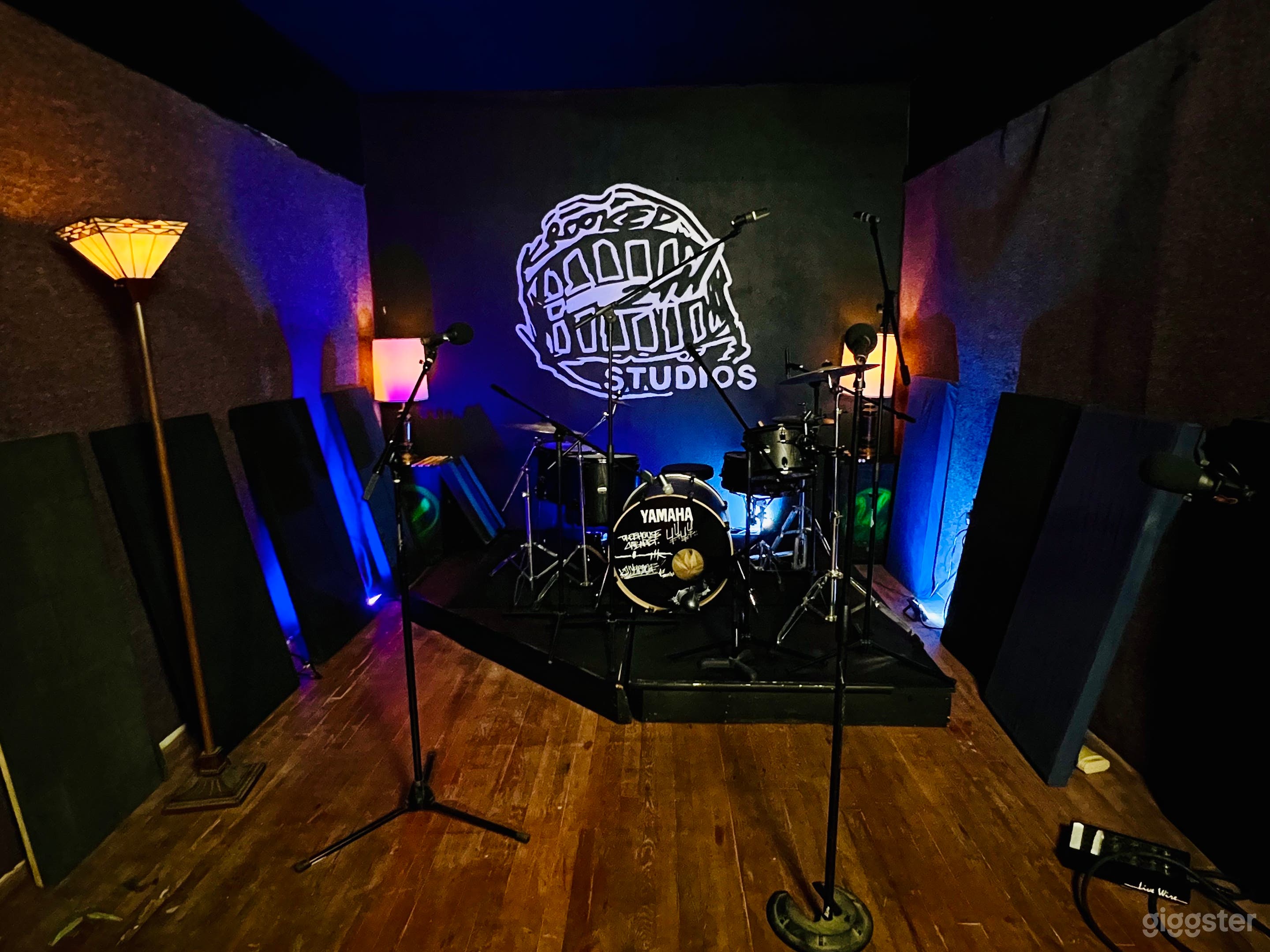 LIVE/ MEDIA ROOM - REHEARSAL/ PERFORMANCE SPACE