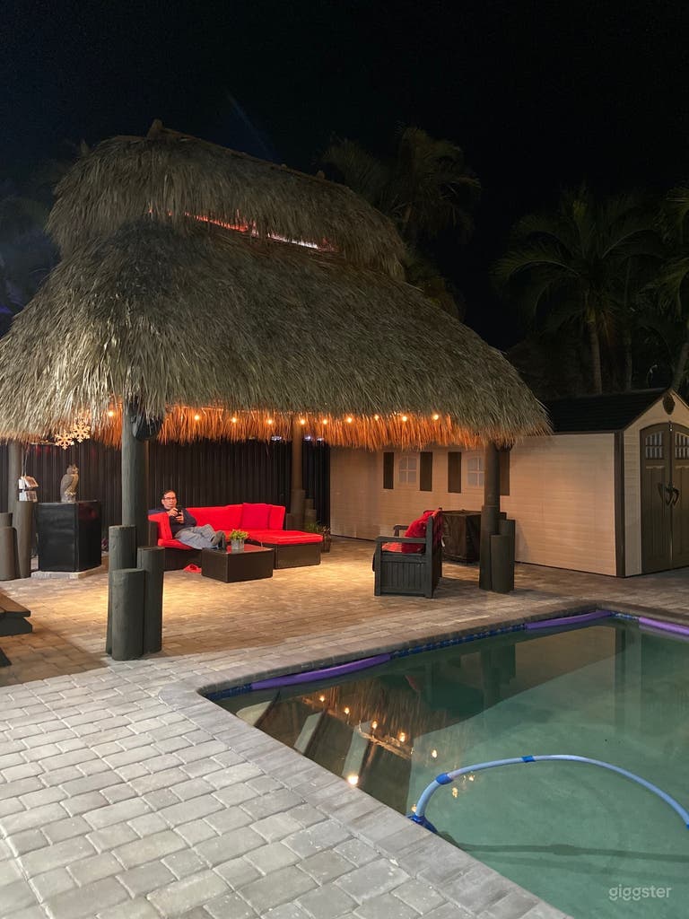  Furnished Tiki Hut with Hanging Smart TV &amp; Surround Sound. 