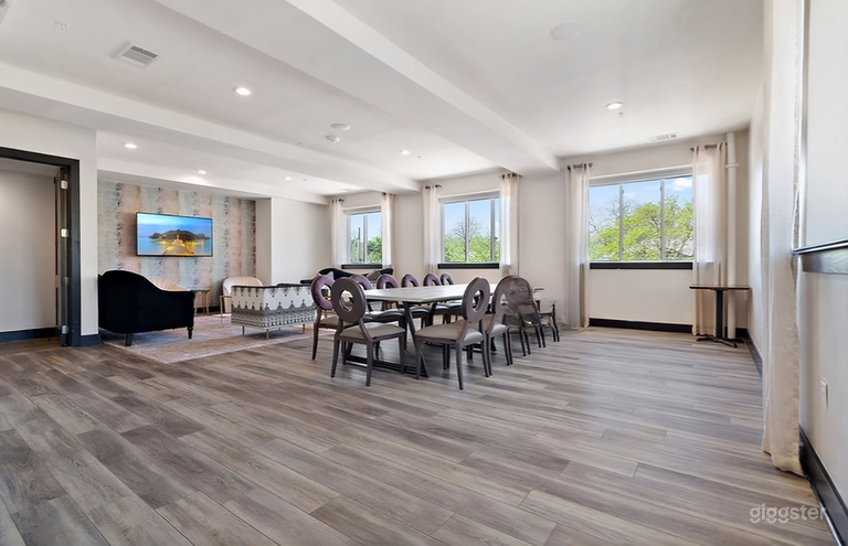  Bright Boardroom for Events & Meetings (Up to 55) 