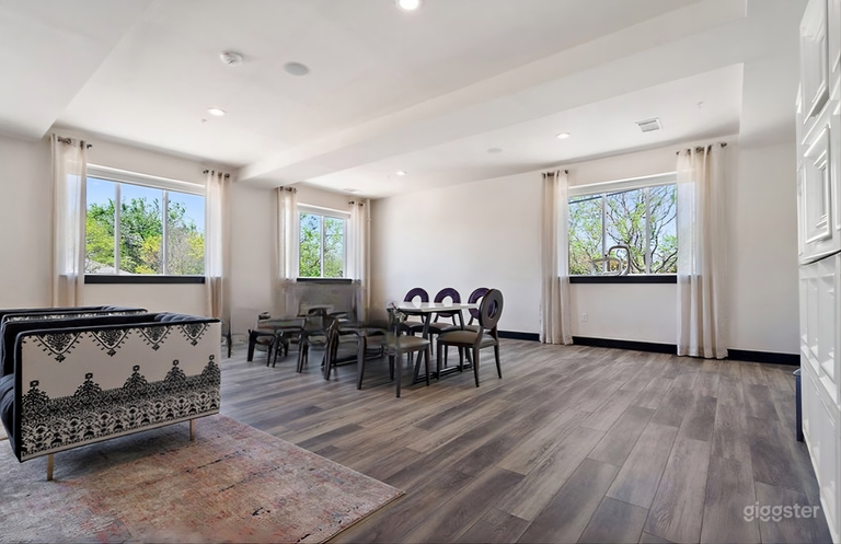  Bright Boardroom for Events & Meetings (Up to 55) 