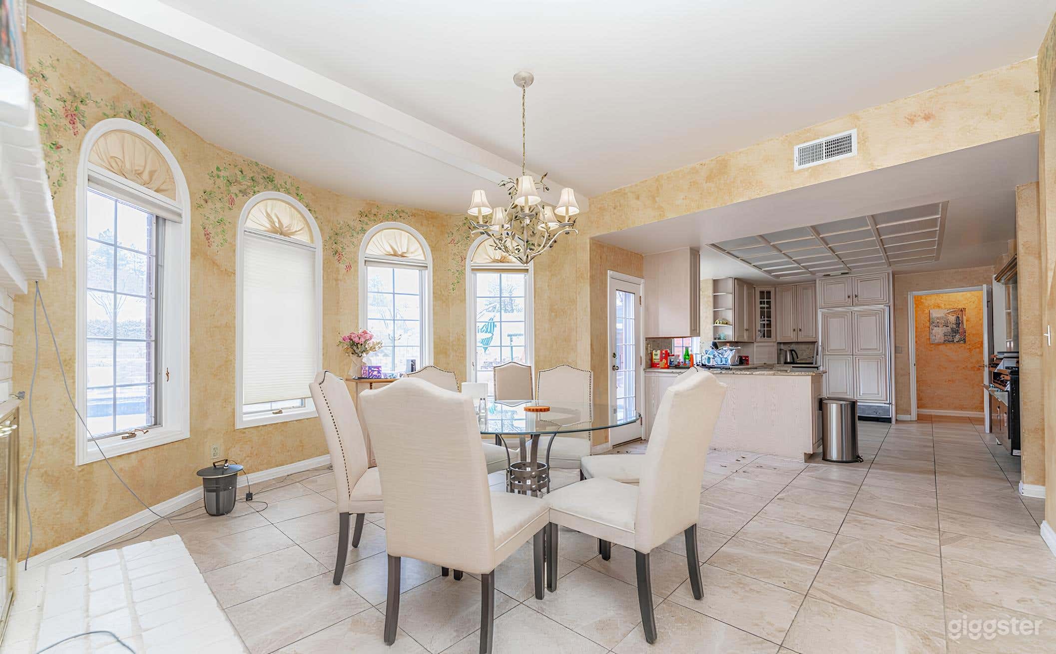 Breathtaking 3 Story Chateau Photo 4