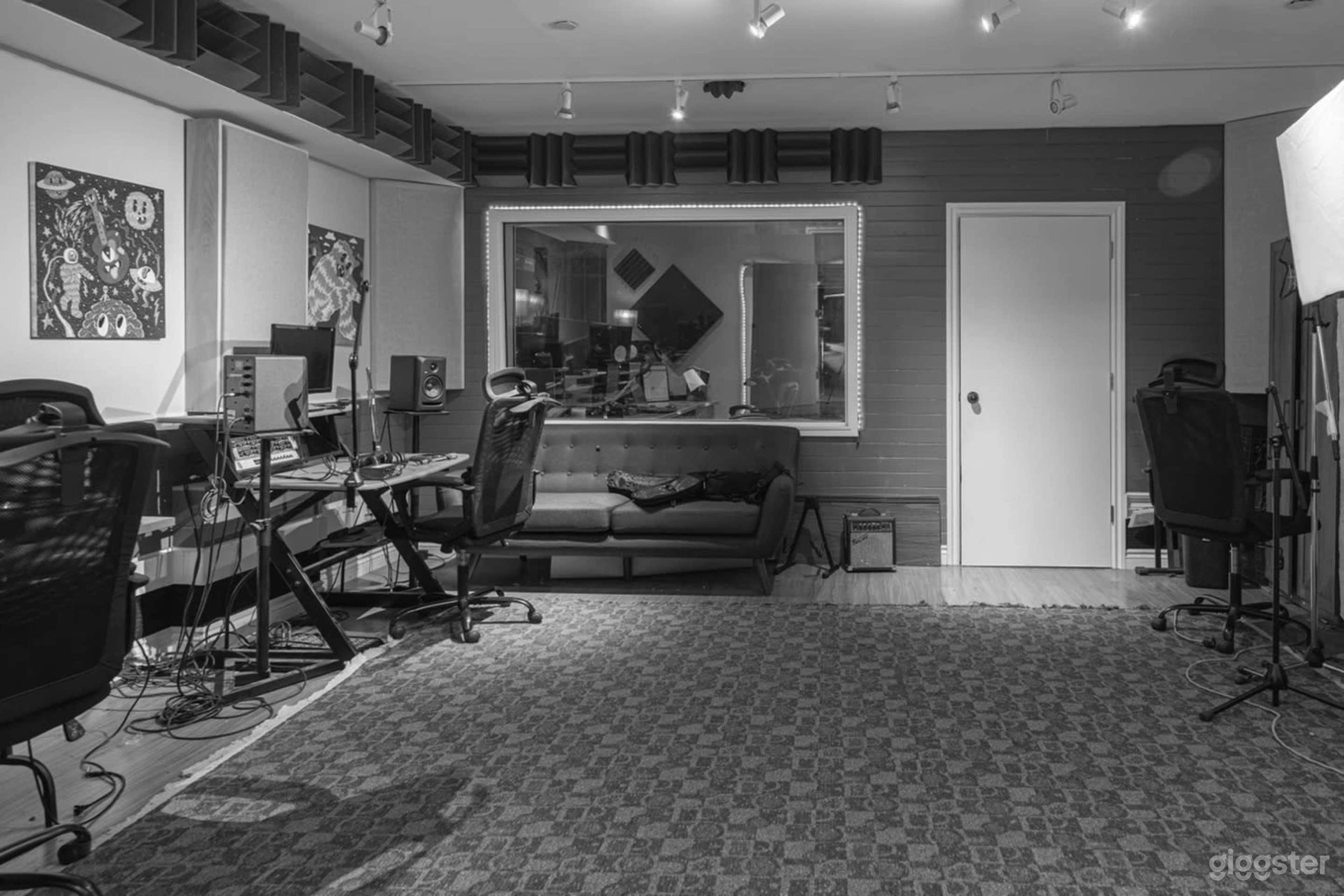 West End Modern Recording/Audio Studio Photo 1