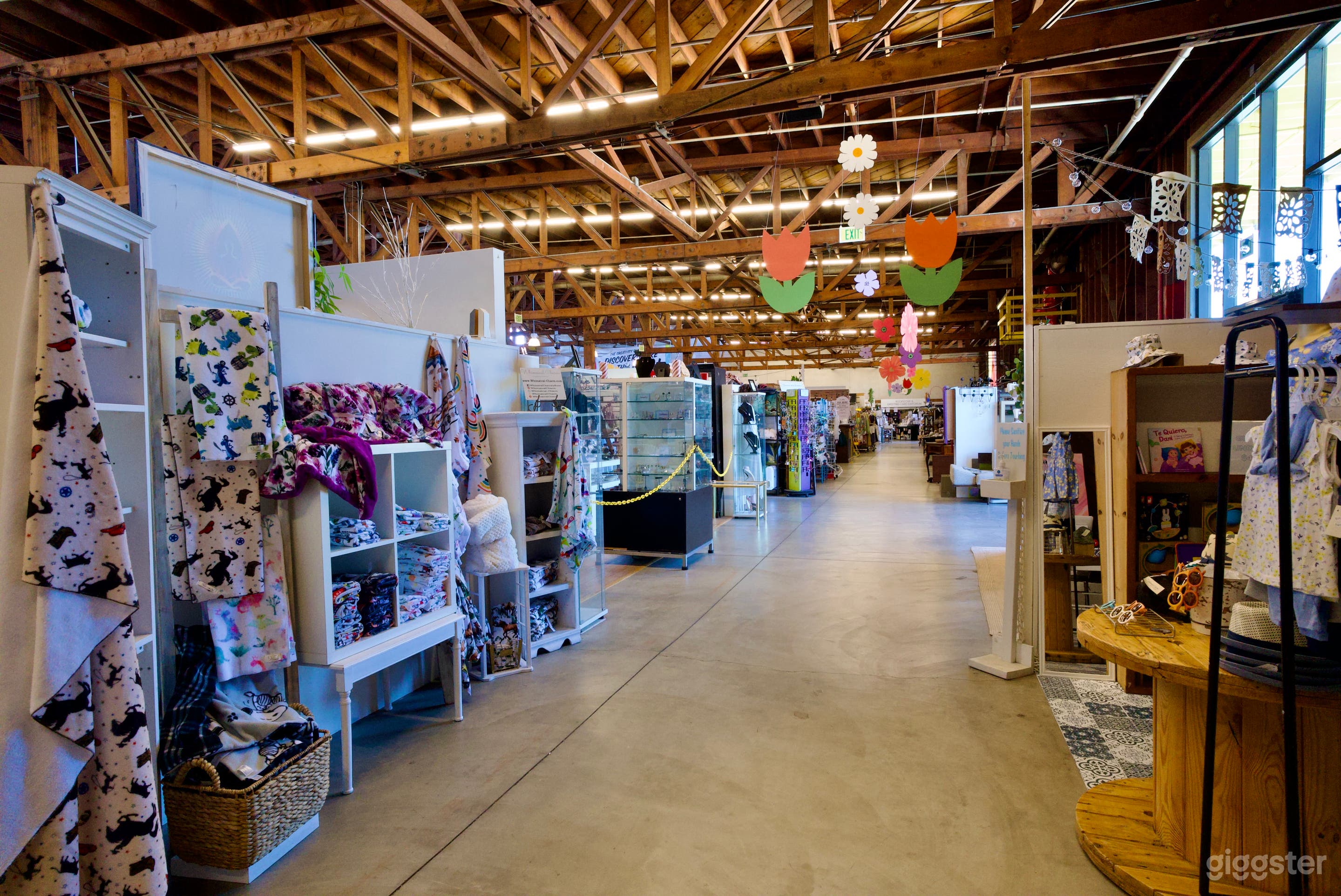 Historic Artisan Marketplace Warehouse on the LA Waterfront Photo 3