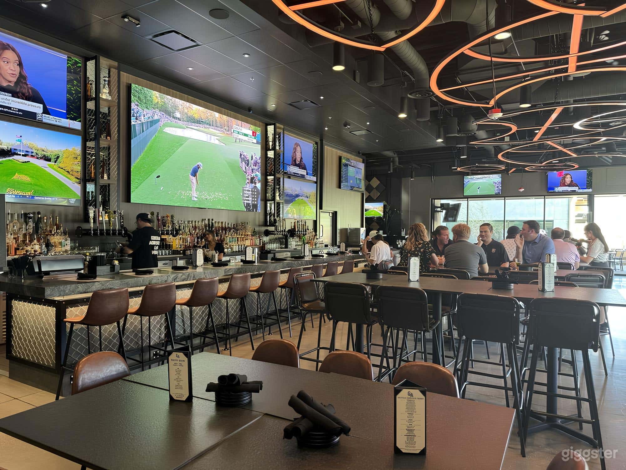 Las Vegas' Premier Sports Lounge &amp; Kitchen Photo 4