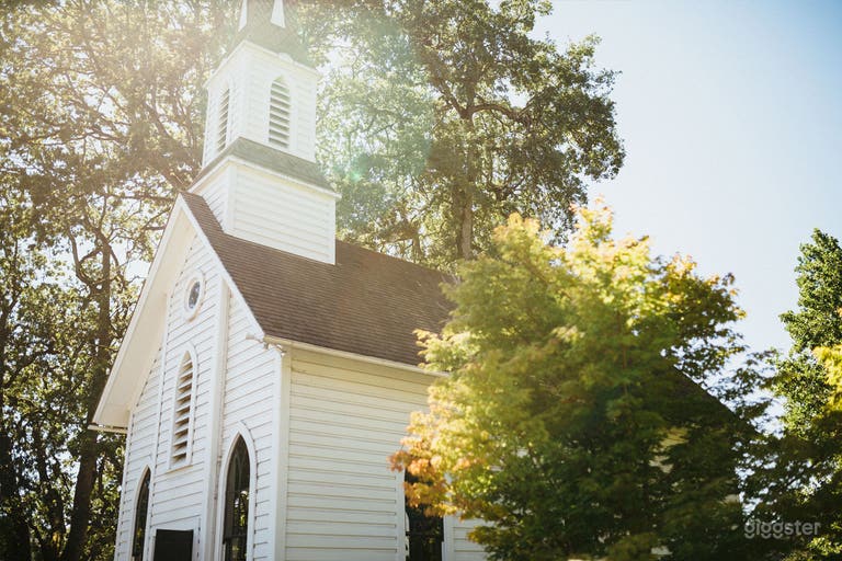  Historic Oak Pioneer Chapel in Portland 