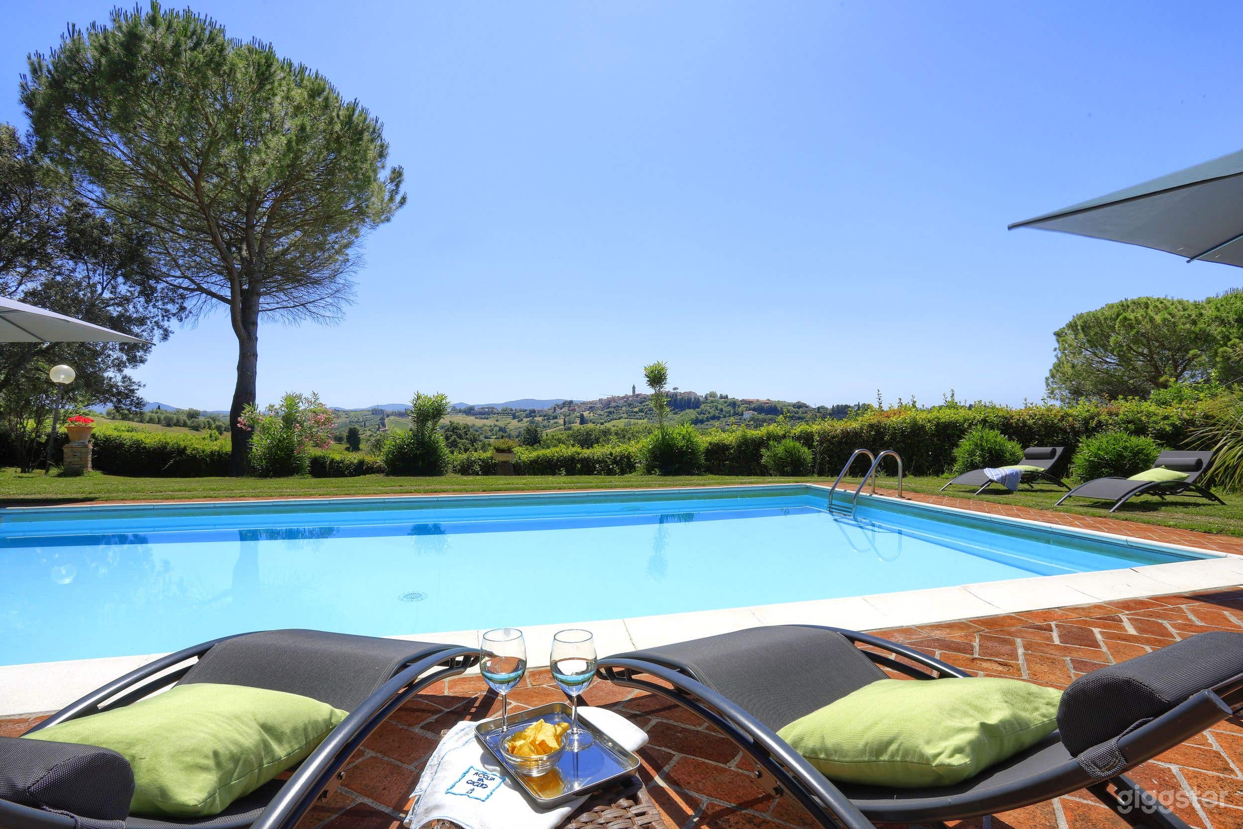 Foto di Antica Villa Storica nelle Colline Toscane 2