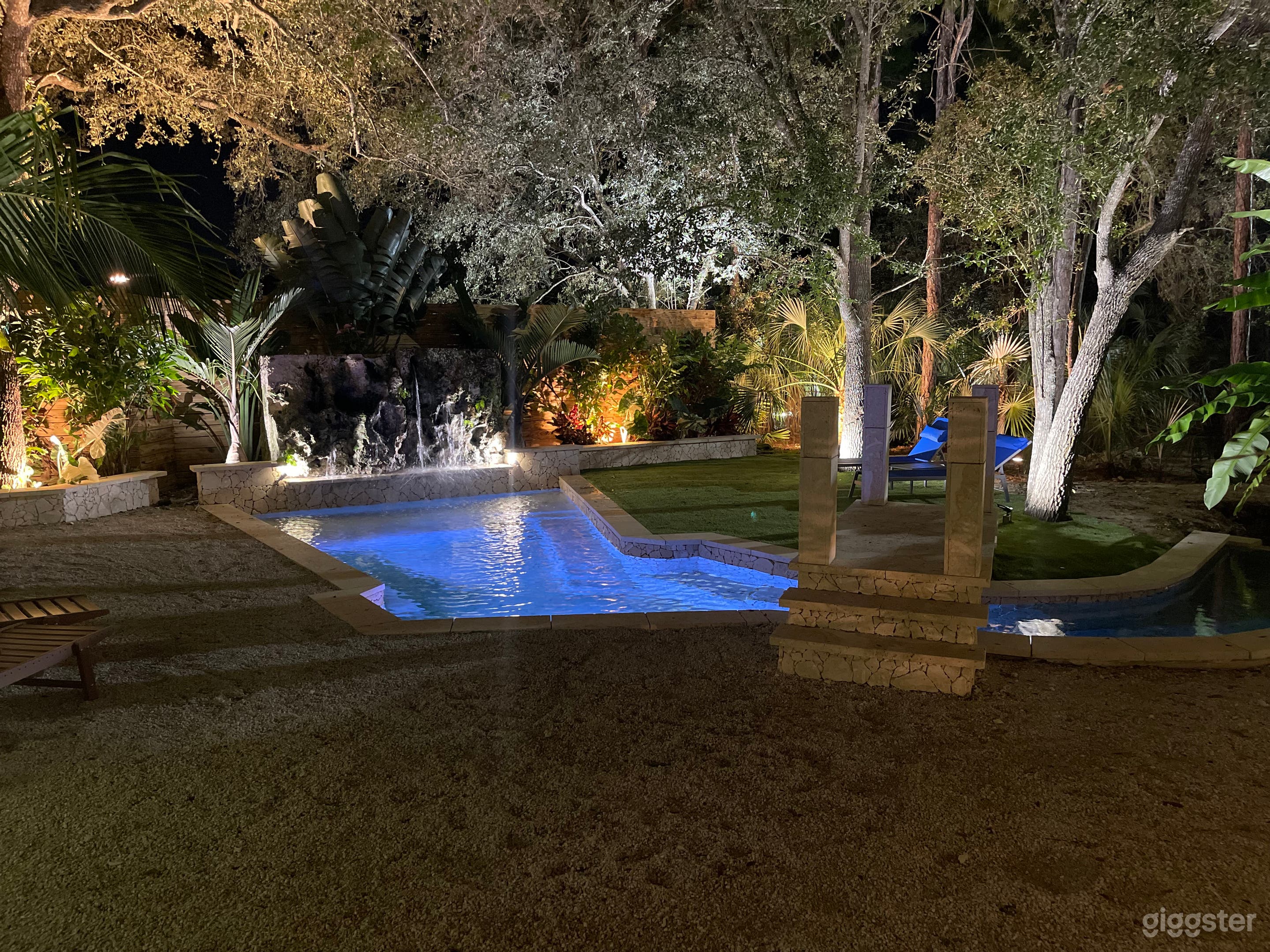 Paradise in the forest Photo 1