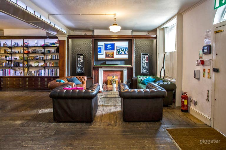  The Home - front zone 