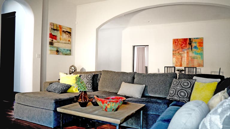  Casa Luminosa | 6BR Luxury Stay Near Lake Austin! 