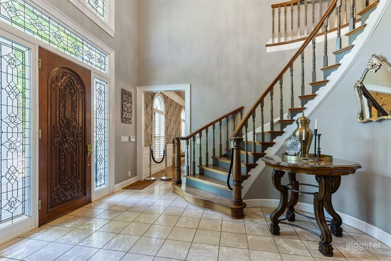  The Turner-Cash Room 