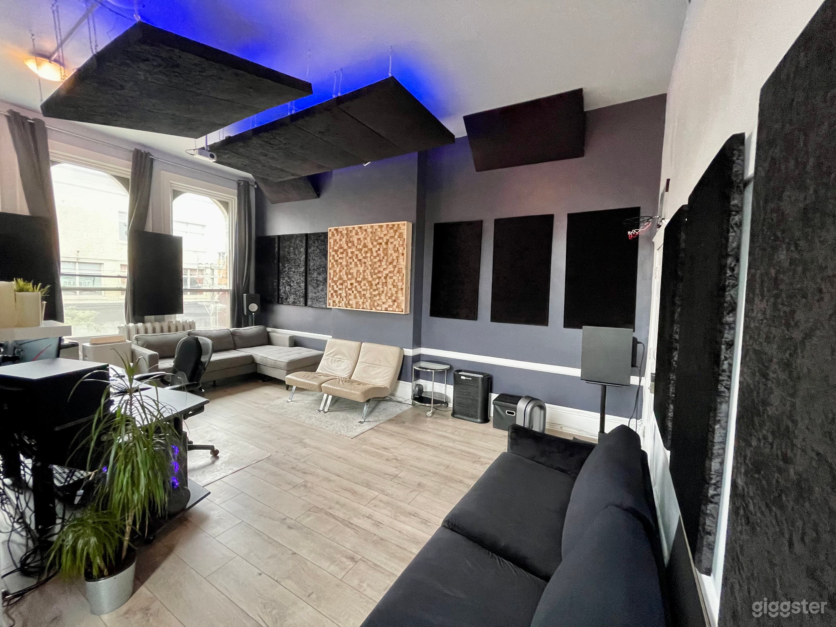 Award-Winning Sound – Toronto’s Leading Recording Studio Photo 2