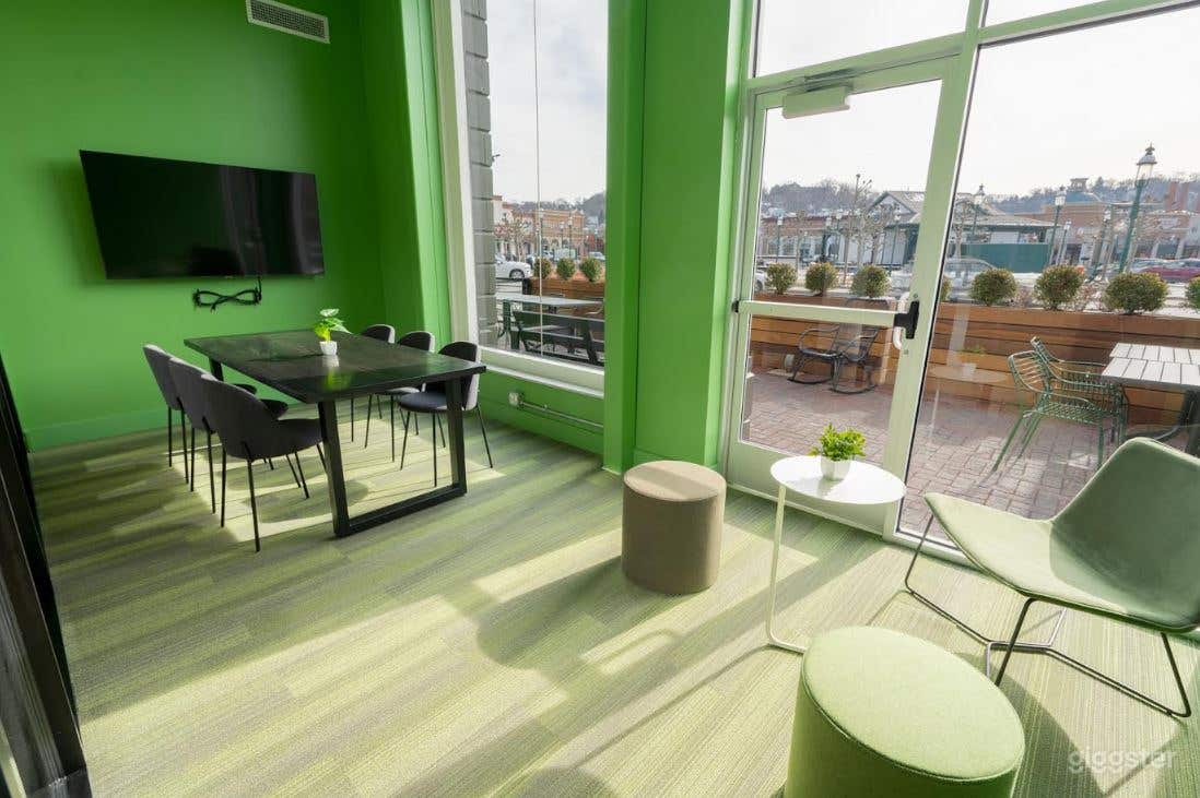 The Green Room in West Homestead Photo 1