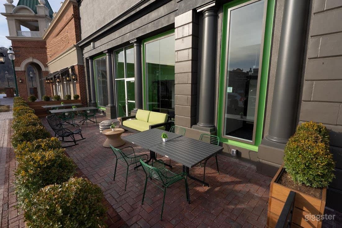 The Green Room in West Homestead Photo 2