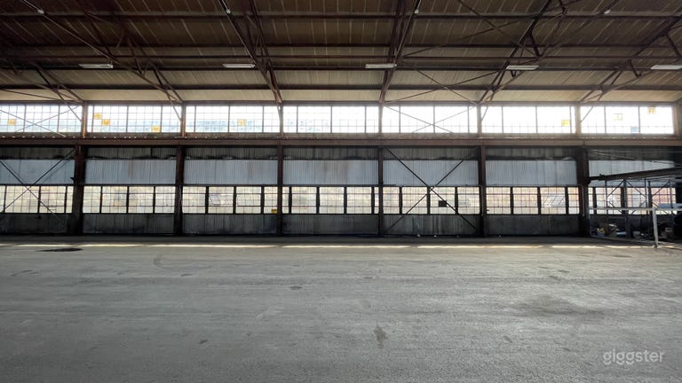  Mega Stage: Huge Warehouse Location 