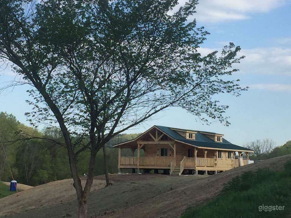 Vintage Barn Wedding Venue Photo 1