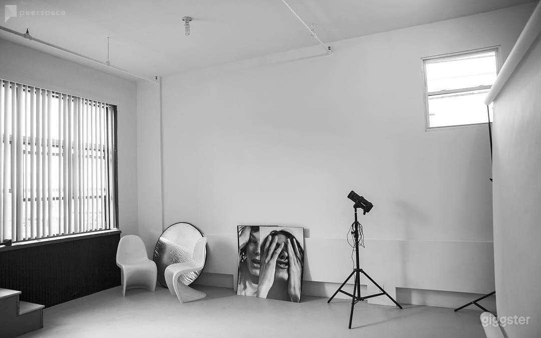 Noras Natural Lighting Studio Photo 4