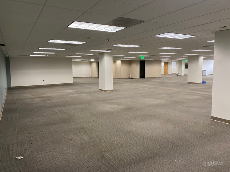  Suite 102: THE LOST HIGHWAY (LAX) 