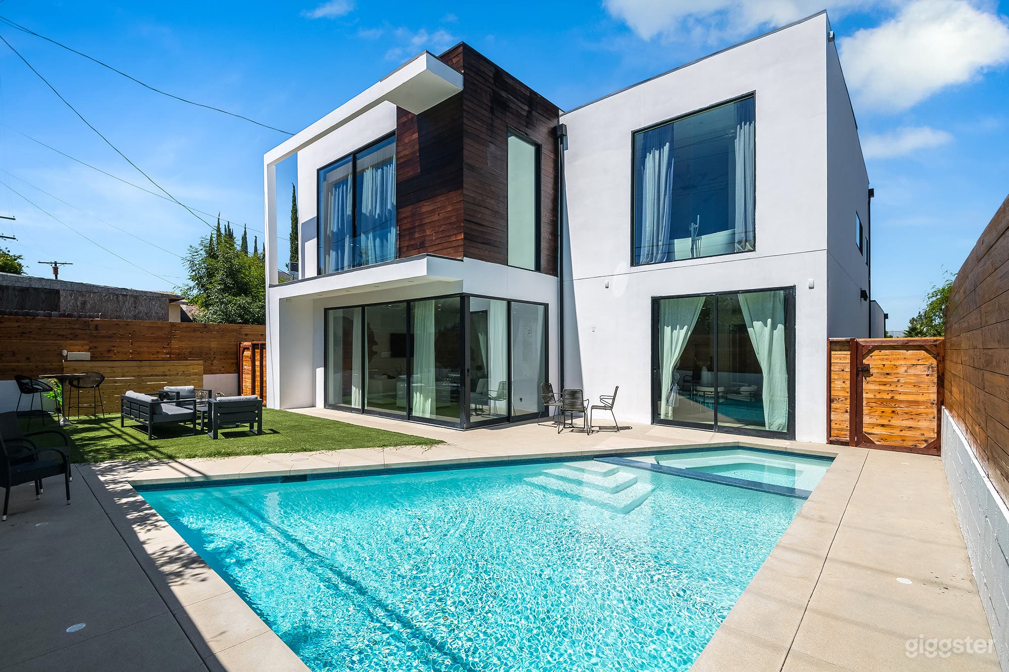 The Modern Serenity Retreat Photo 1