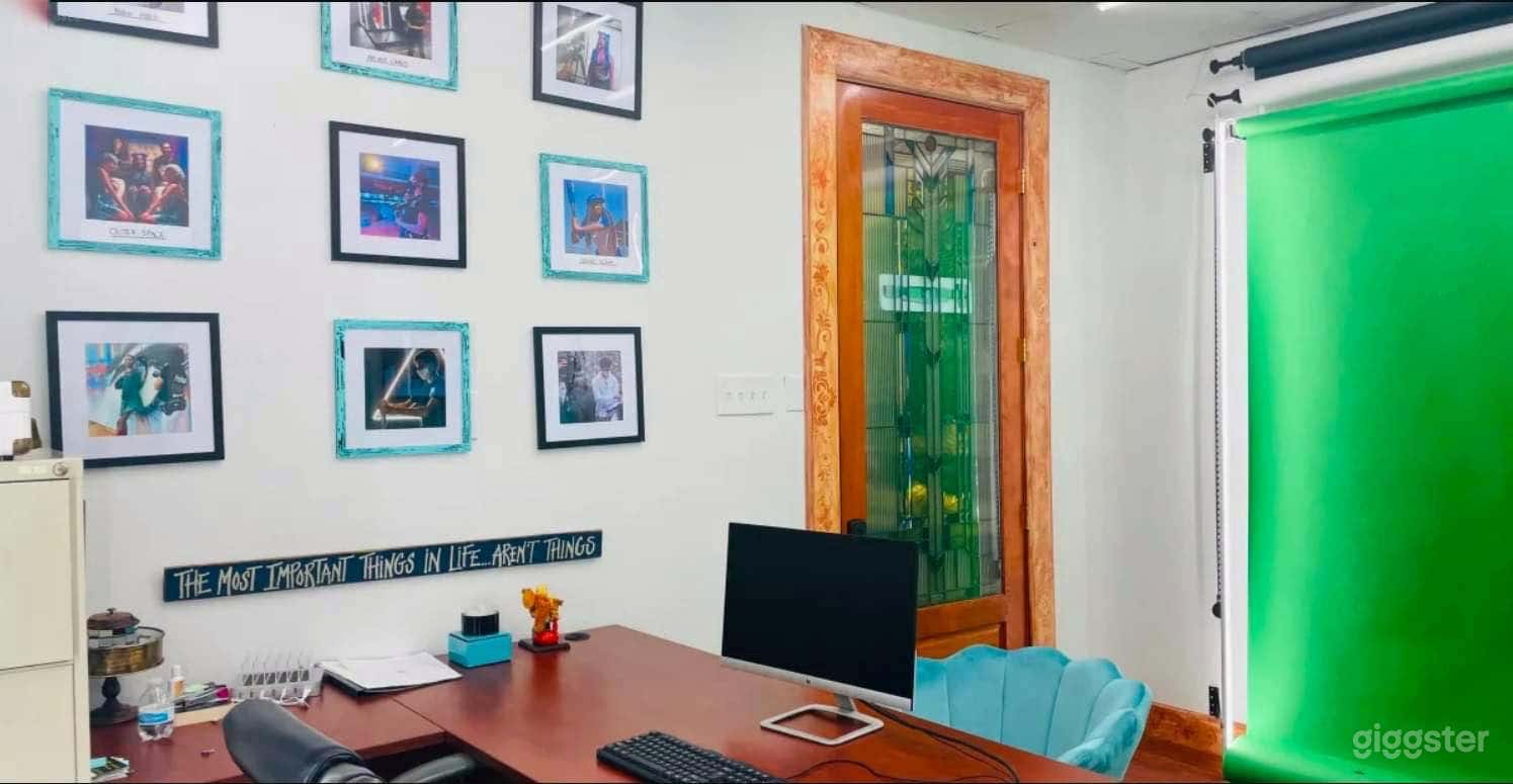 Film/Photo Backdrop Studio - With Skyline View Photo 2