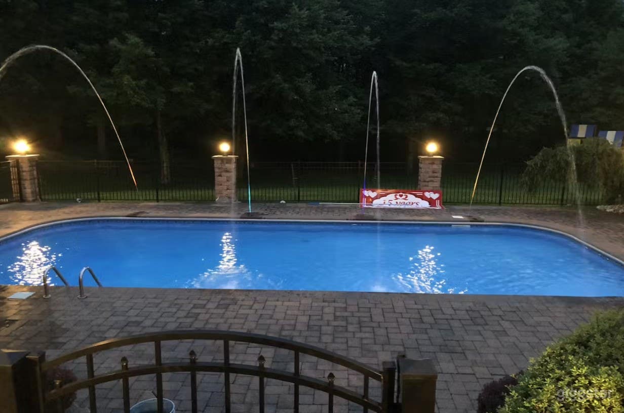 Expansive Outdoor Saltwater Pool Photo 4