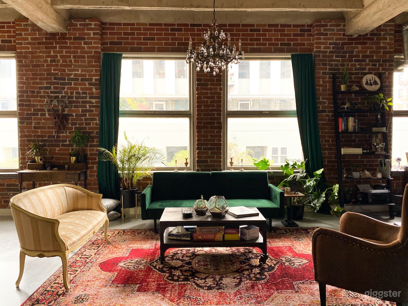 Beautiful Industrial Artist Loft  Photo 1