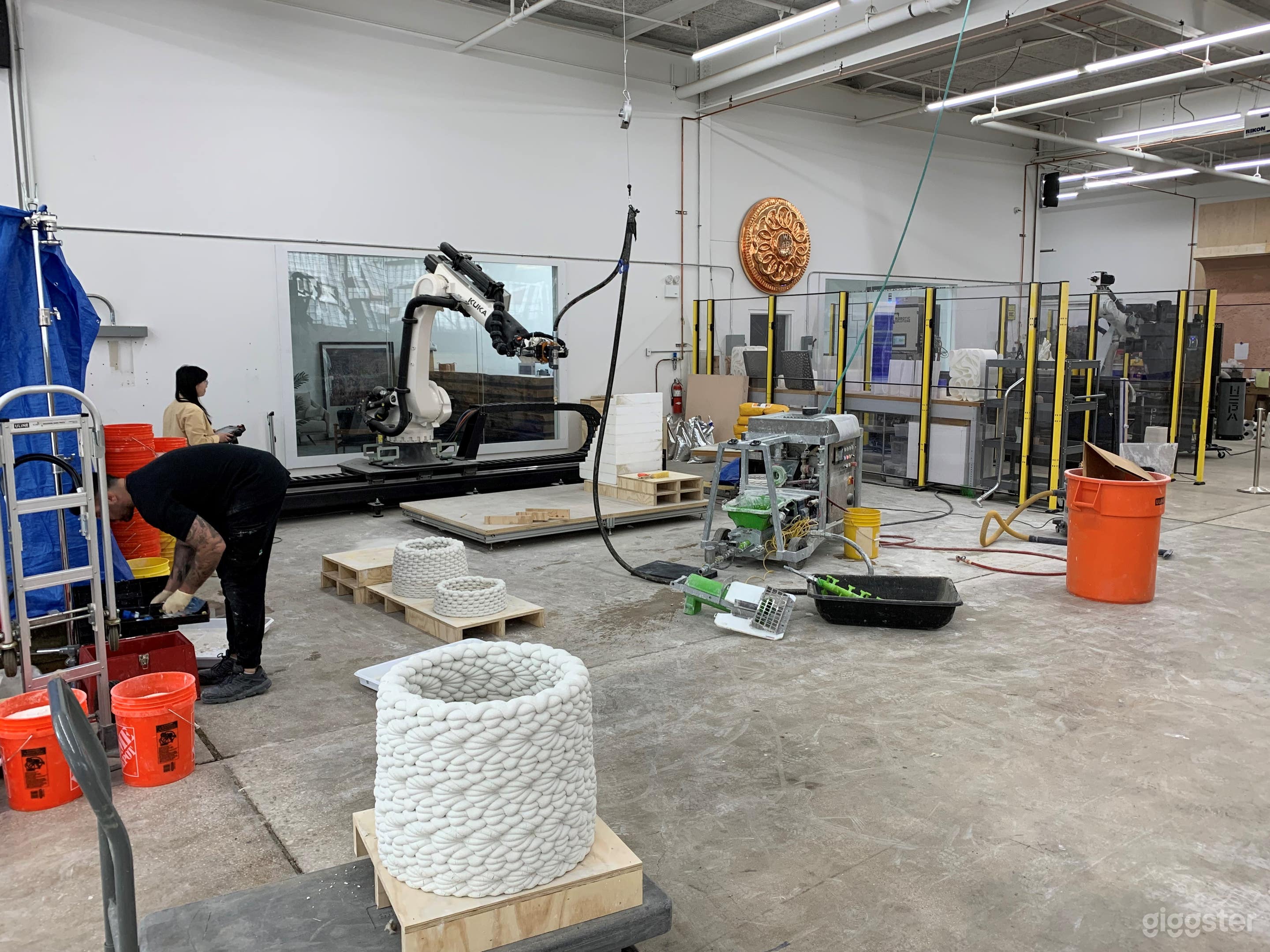 LIC Large Robotic Production Space Photo 1