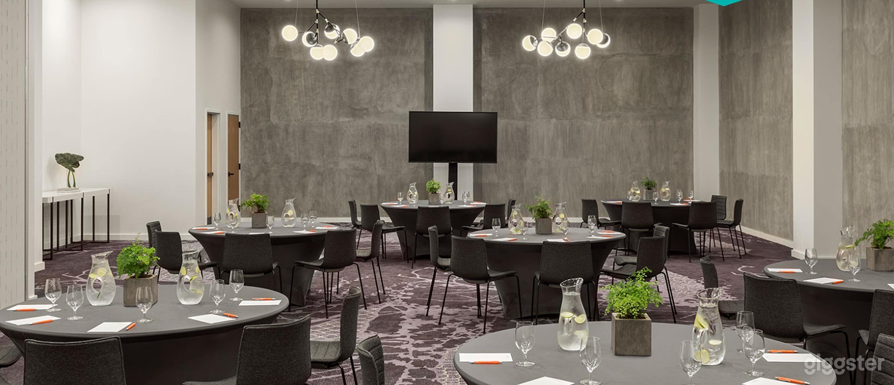 Event Space with Flexible Layout Photo 4