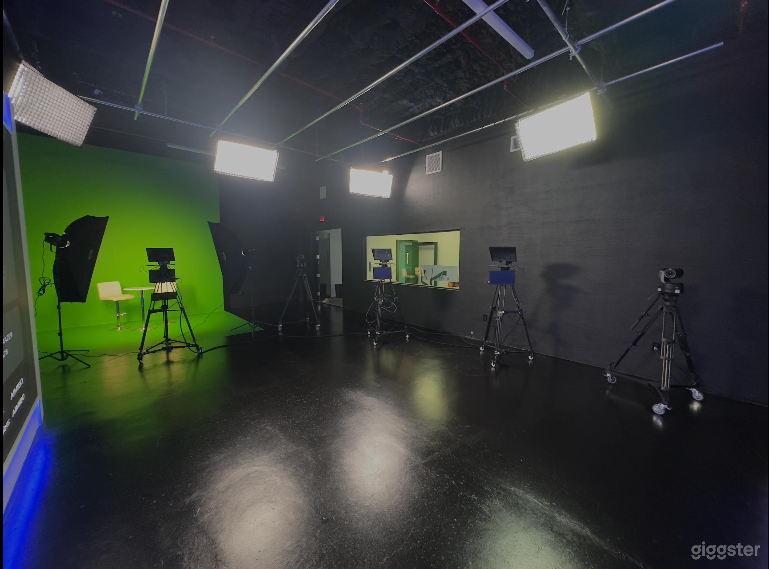 GREEN SCREEN STUDIO Photo 2