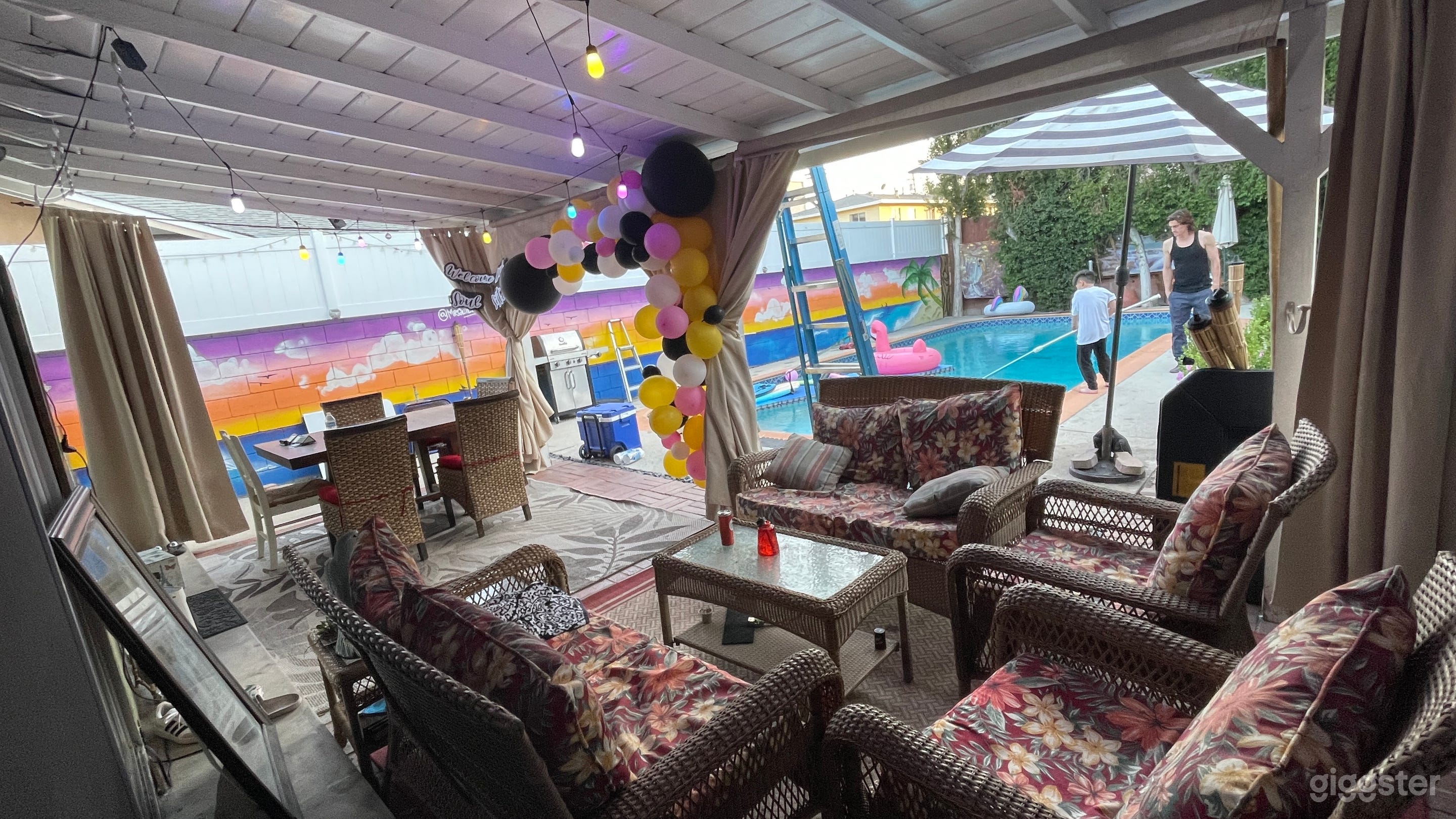 Patio - 
furniture is avail for use 
Balloons not included