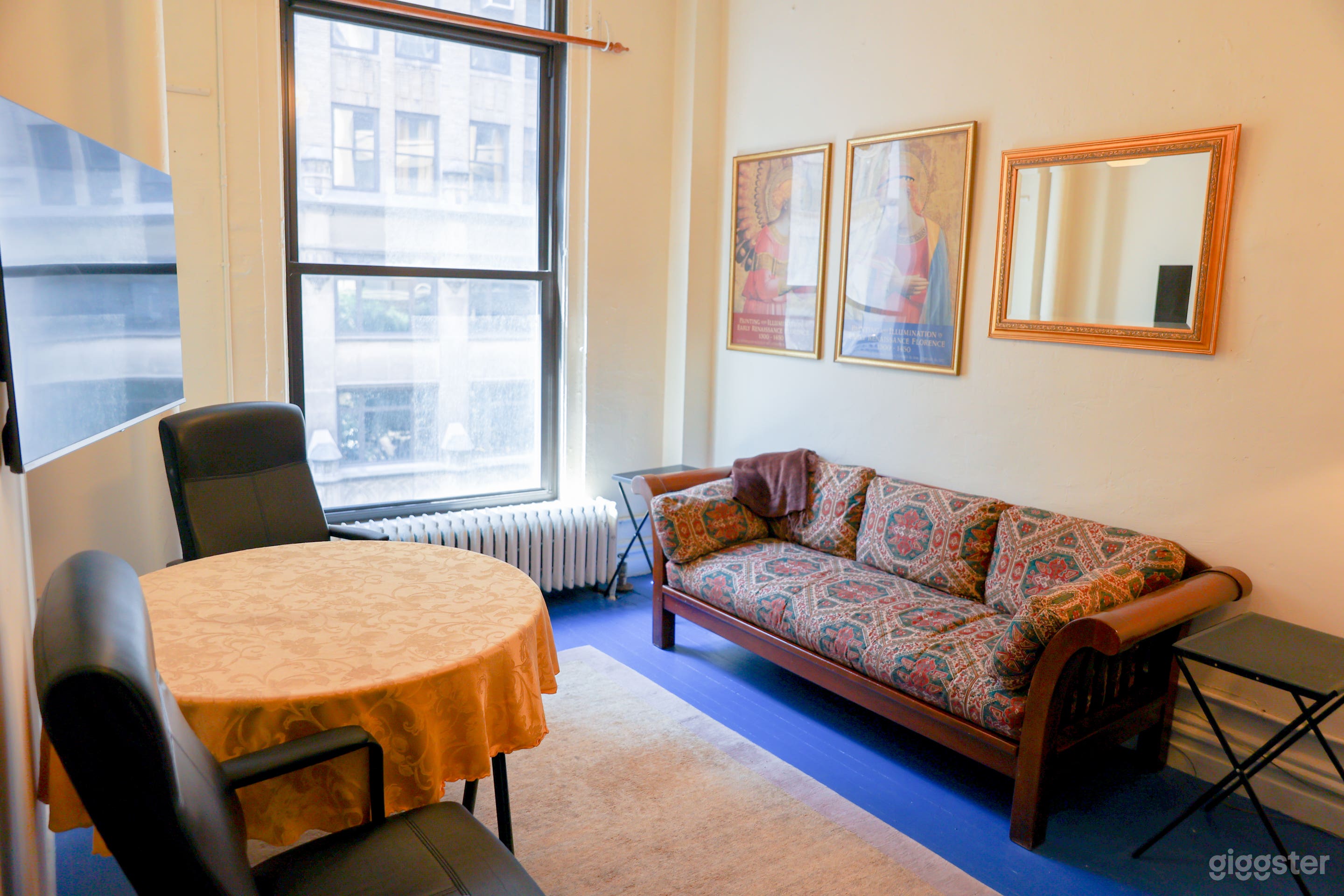 Professional Self-Tape &amp; Creative Meeting Space Photo 1