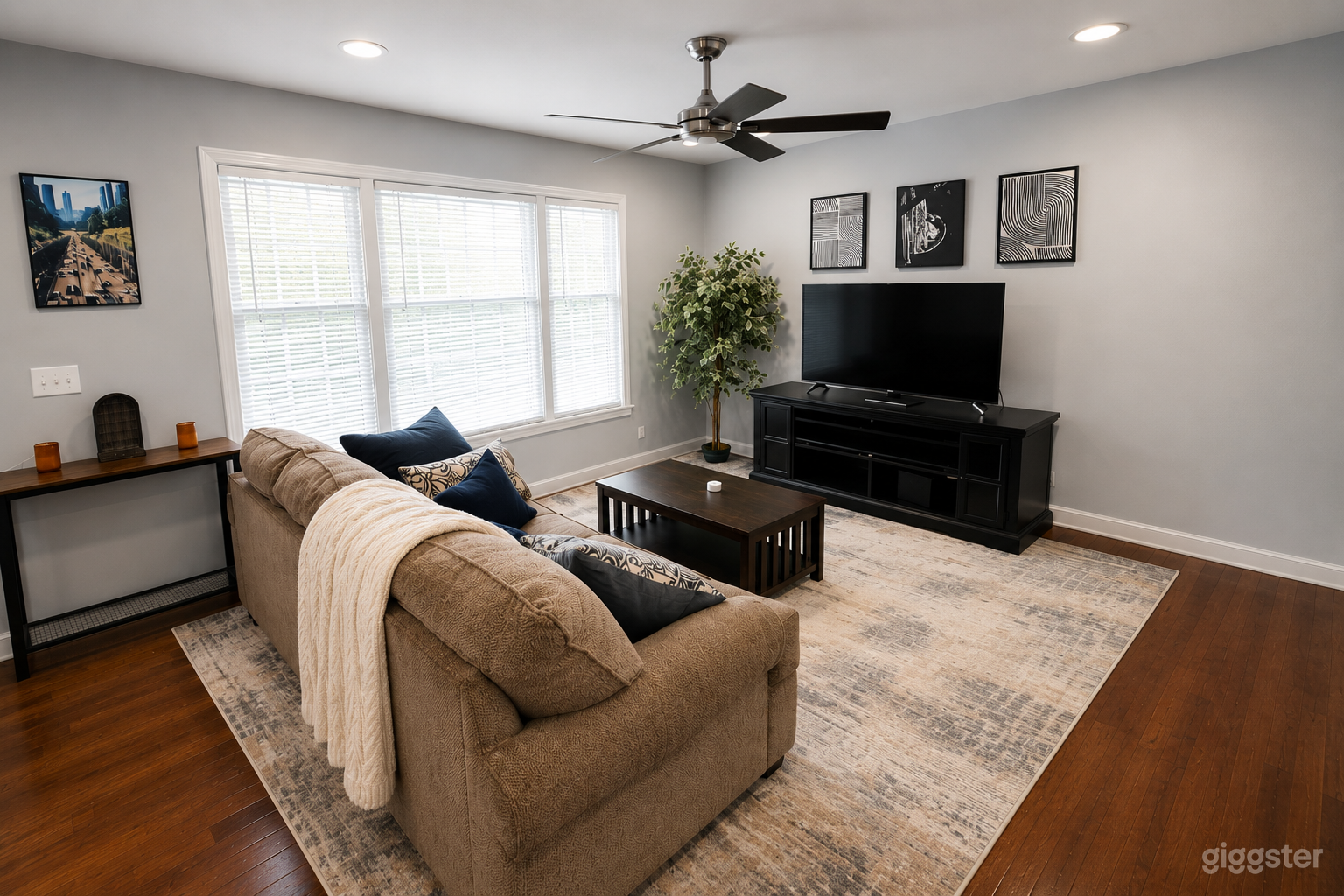 Atlanta Production House w/ Sports Lounge & Backyard Photo 1