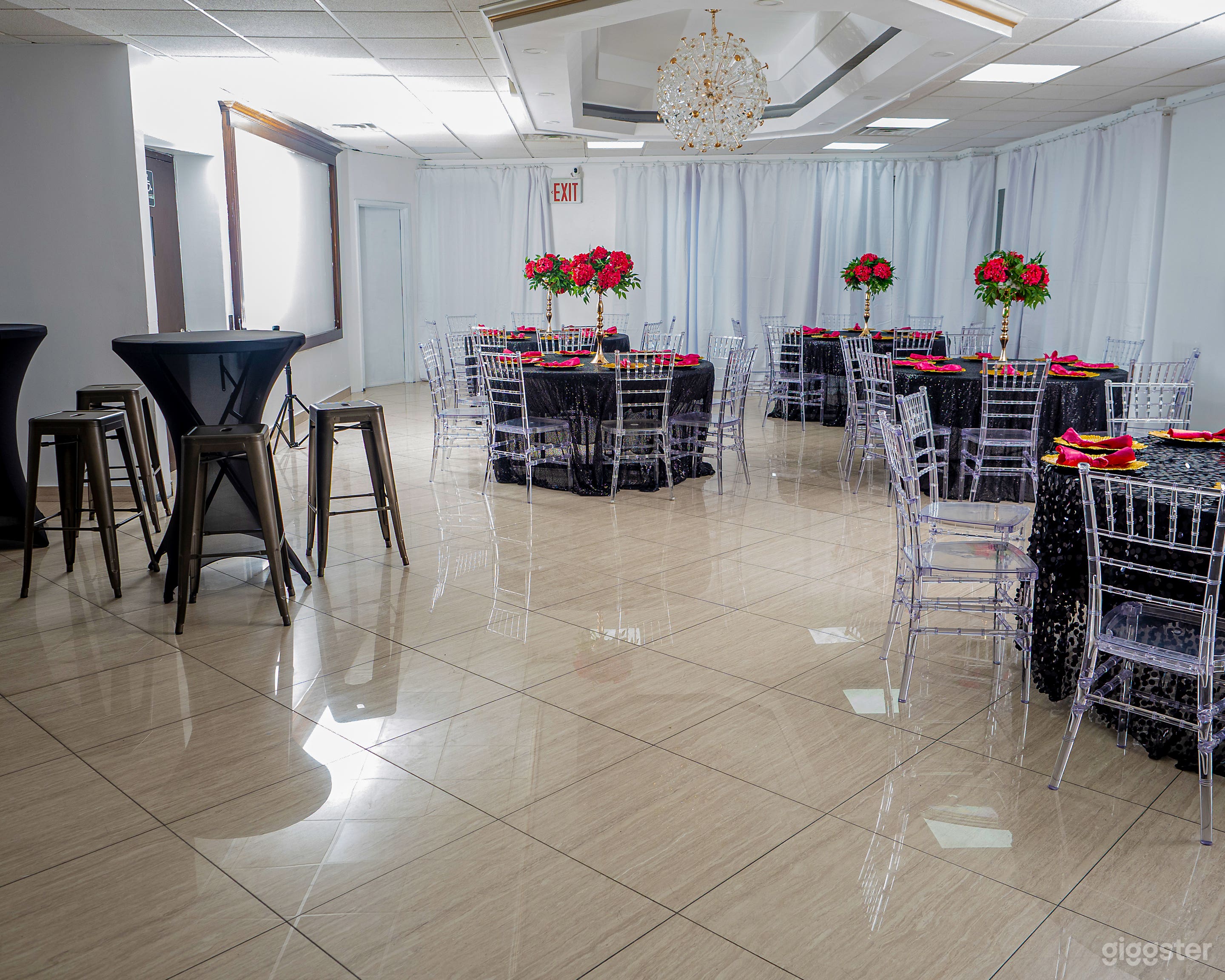 Elegant budget-friendly Photo 3