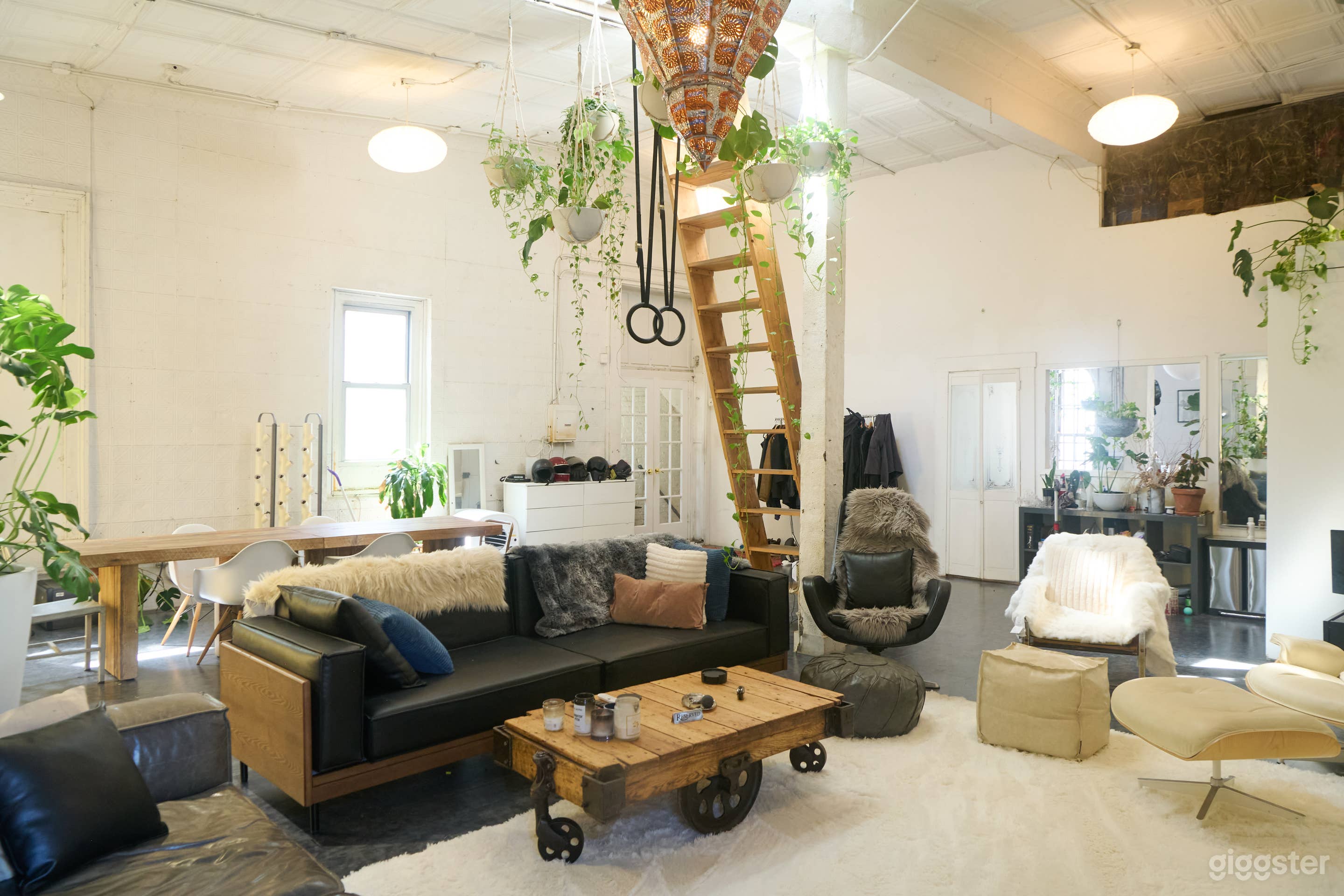 Rustic Brooklyn Loft Photo 4