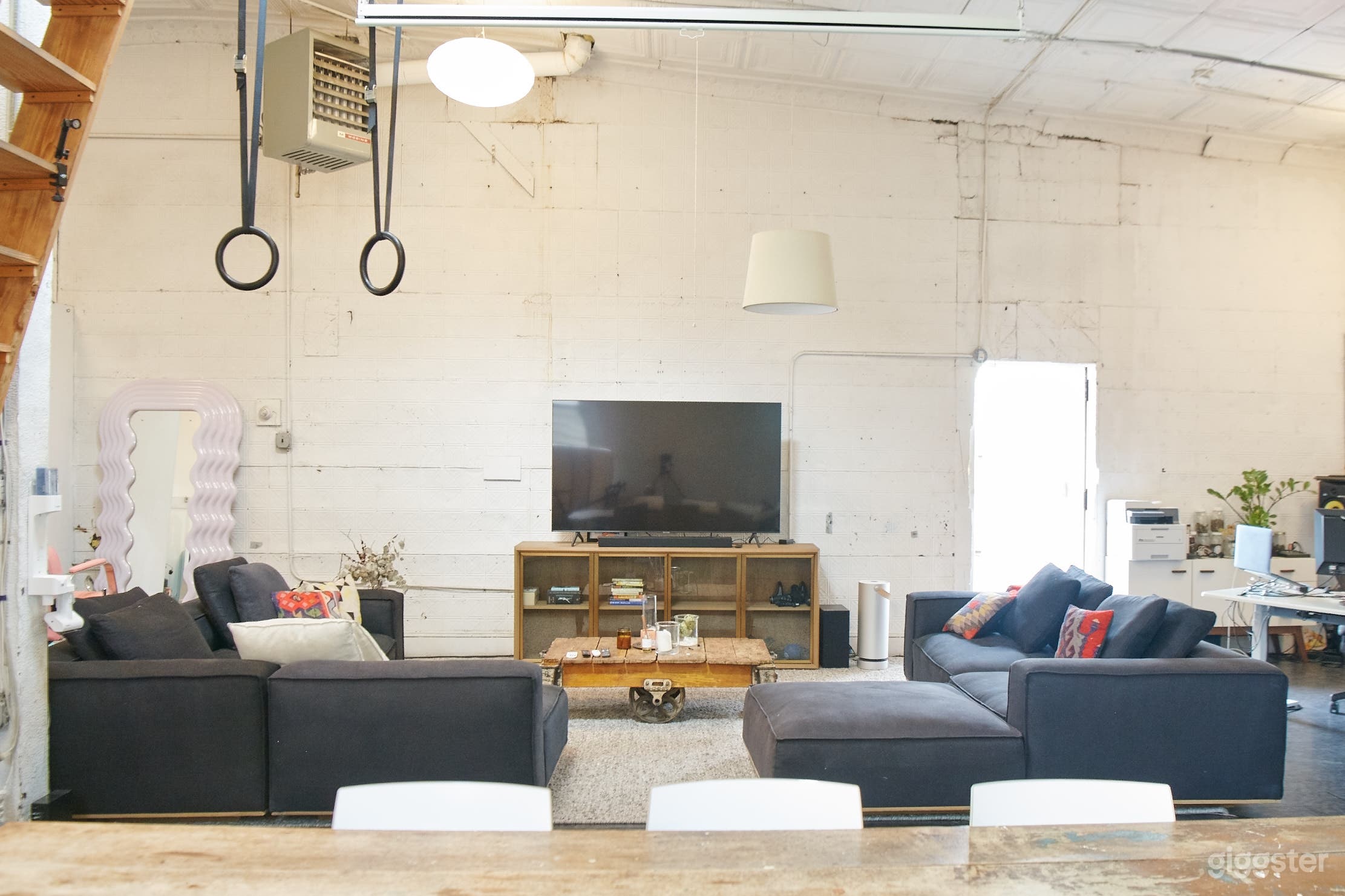 Rustic Brooklyn Loft Photo 3