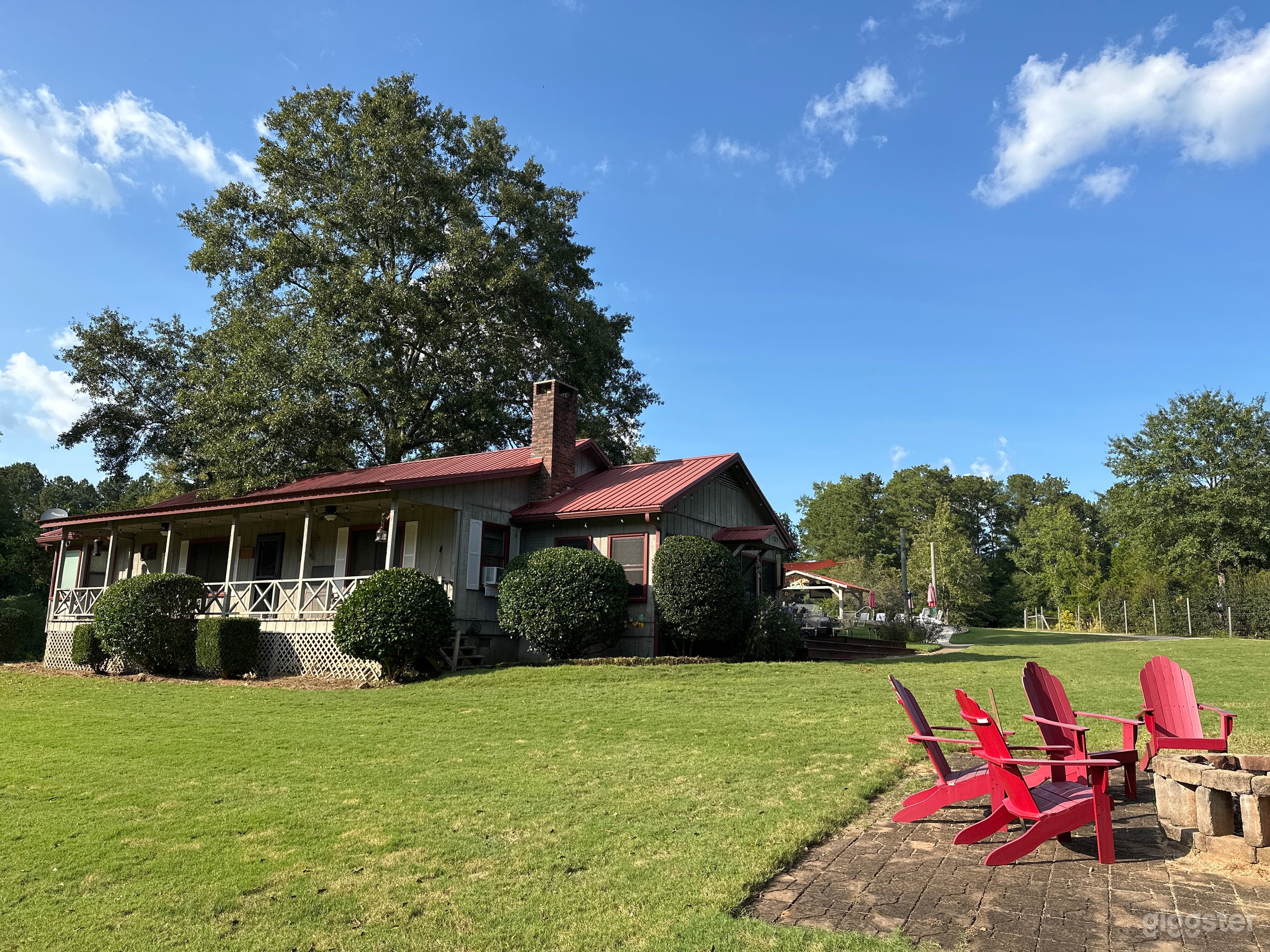 Hidden  Gem acres w Lake View Photo 4