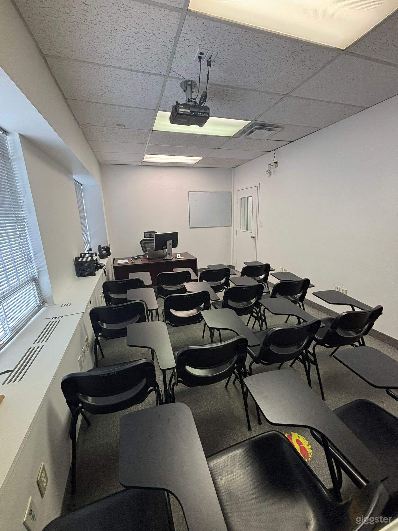 Classroom Space in Toronto  Photo 4