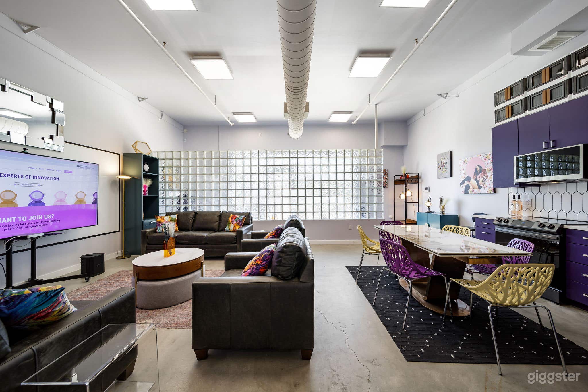 Vibrant new apt in East Austin! Photo 3